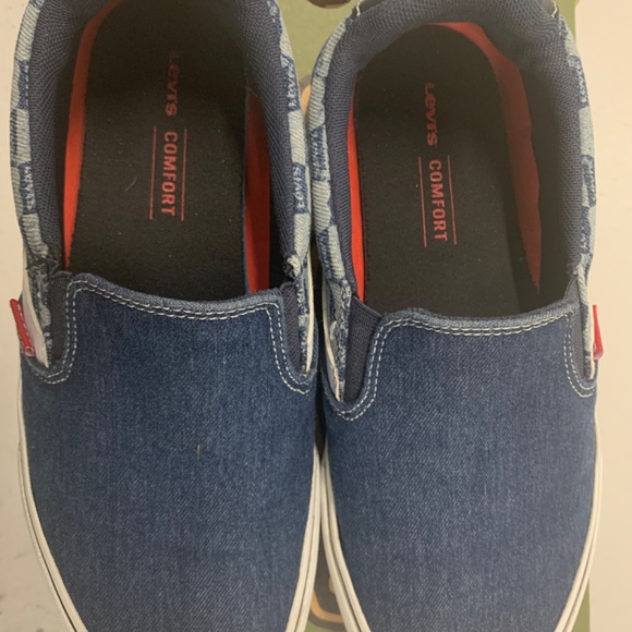 Shoes - Picture 8 of 8